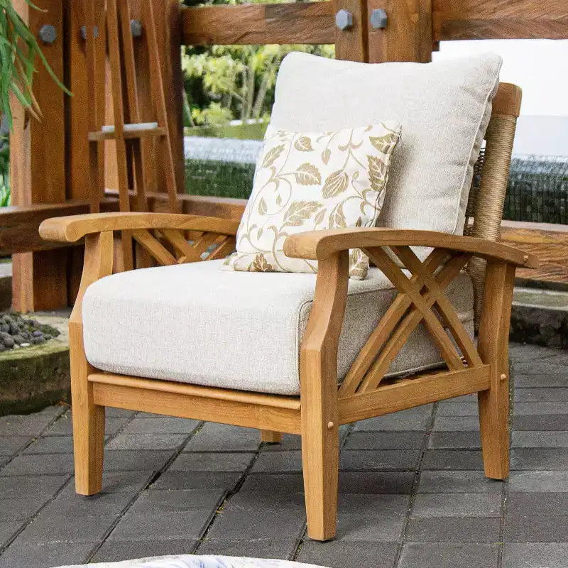 Sedia a sdraio da esterno Sonoma Lane Eola in teak con cuscini color cuoio con cerniera