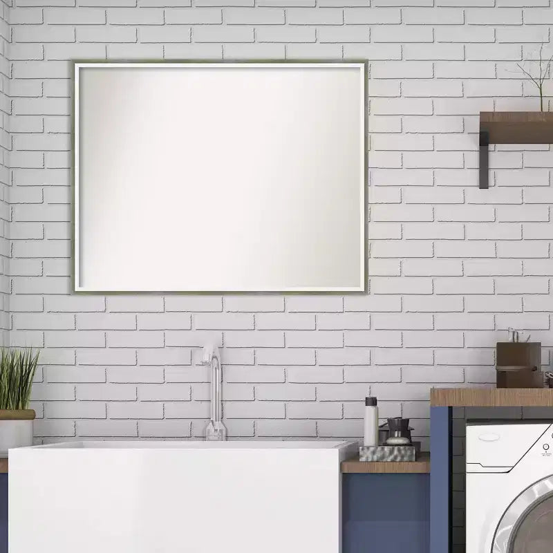 Specchio da parete per bagno Lucie Wood non smussato 29" x 23" argento - Amanti Art: rettangolare moderno, include ferramenta per il montaggio