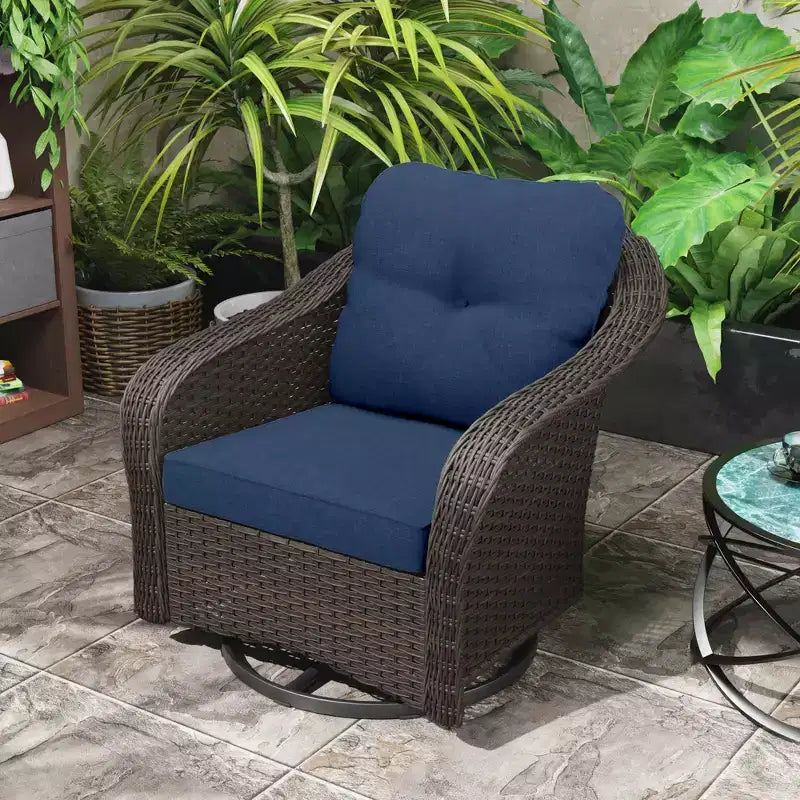 Sedia a dondolo da esterno in vimini/rattan UPTIOT con cuscini