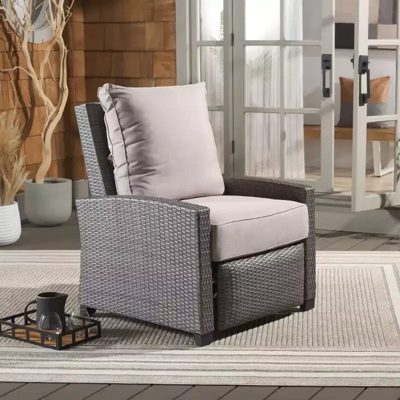 Poltrona reclinabile Landon per interni/esterni - PAT7538 - Safavieh