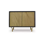Mobile contenitore "Tayner Accent" di Signature Design by Ashley, con ante rifinite in oro e cornice nera