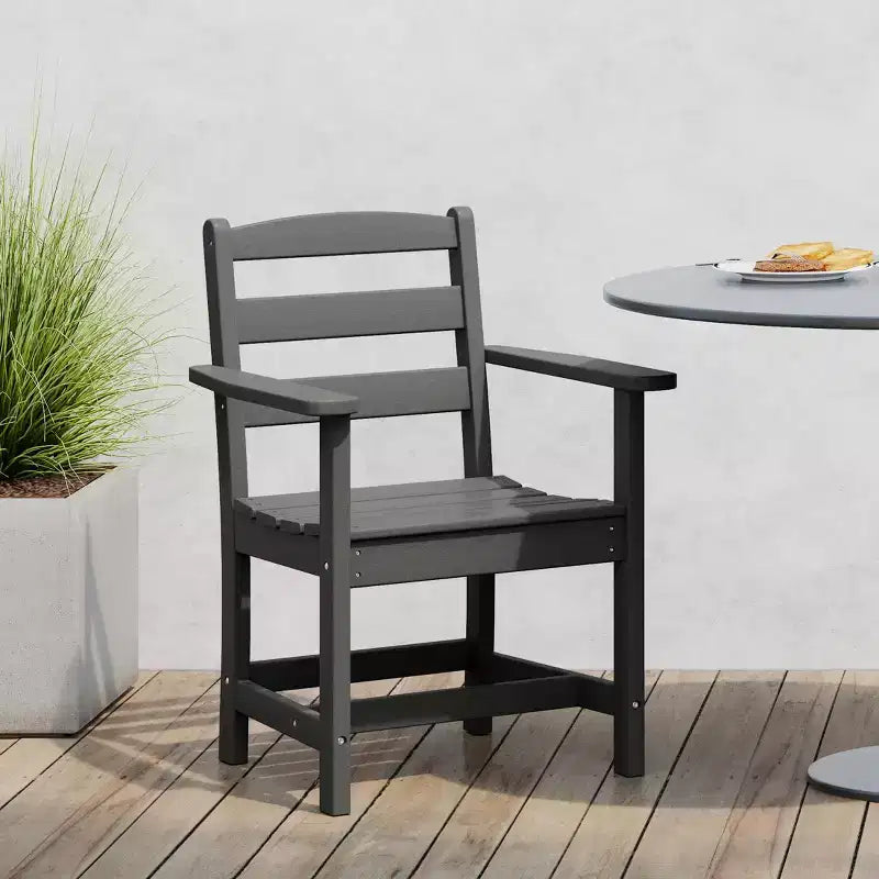Sedia da pranzo classica con braccioli WestinTrends Ashore per esterni in HDPE, colore bianco