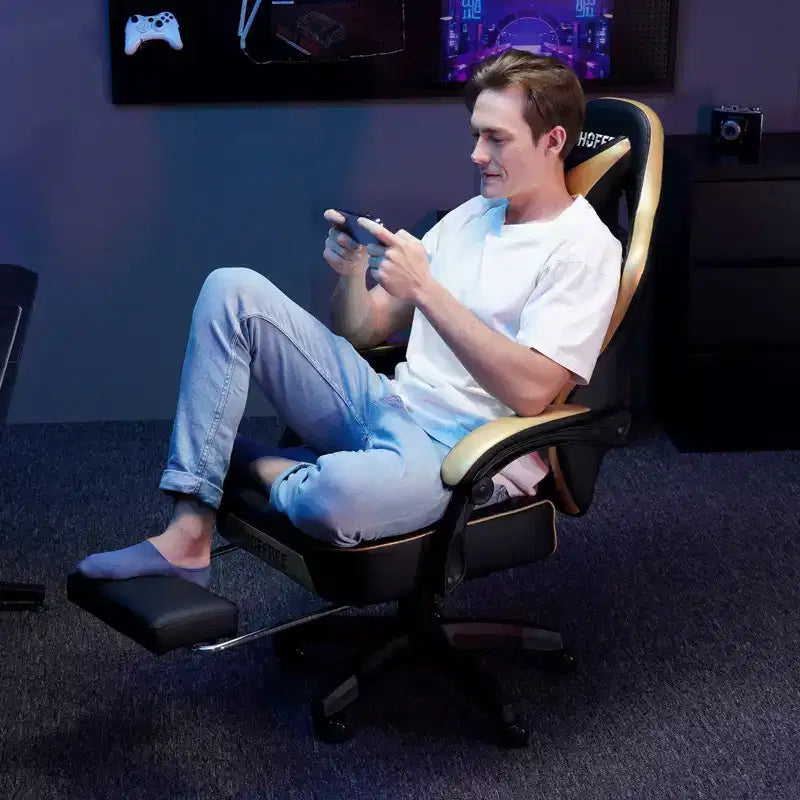 Hoffree Leather Massage Gaming Chair Ergonomic Office PC Chair with Bluetooth Speaker & Footrest