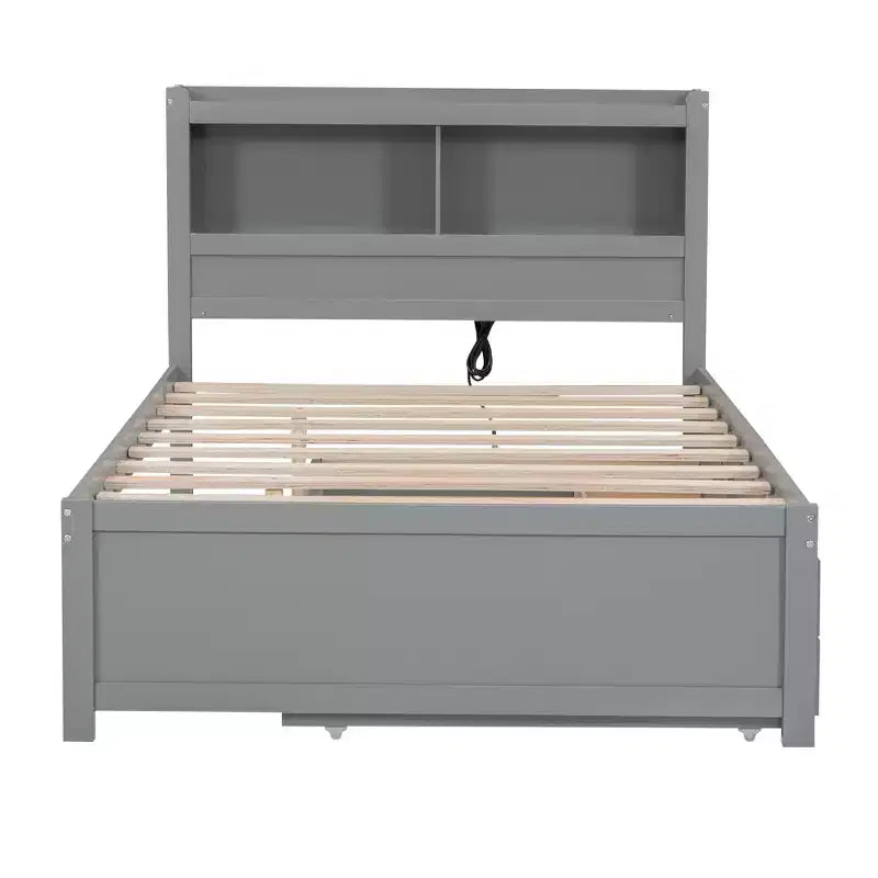 Letto a piattaforma intera in legno Whisen con letto estraibile, cassetti e prese USB