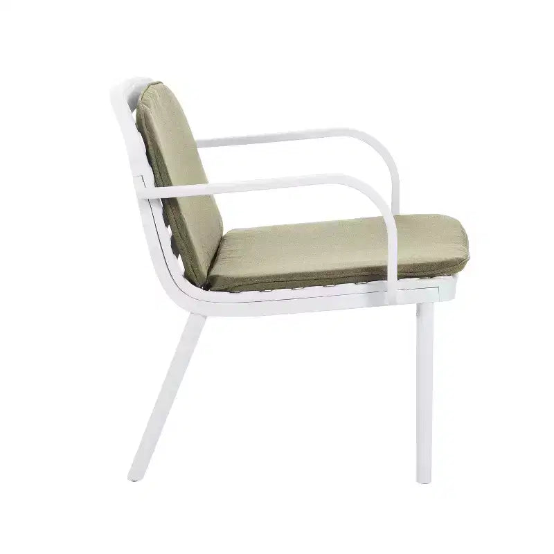 Poltrona da club da esterno Christopher Knight Home Gudrun in polipropilene con cuscino resistente all'acqua (set di 2)