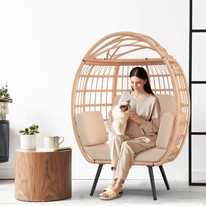 Poltrona a Uovo Extra Large con Cuscini Resistenti ai Raggi UV, Rattan Sintetico per Interni/Esterni, Capacità 168 kg, Beige
