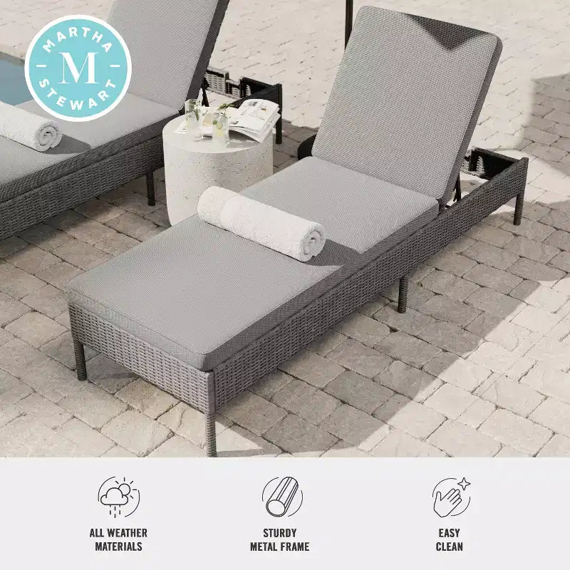 Martha Stewart Bedford Sdraio Regolabile per Patio da Interni-Esterni in Rattan Sintetico con Cuscini per Tutte le Stagioni