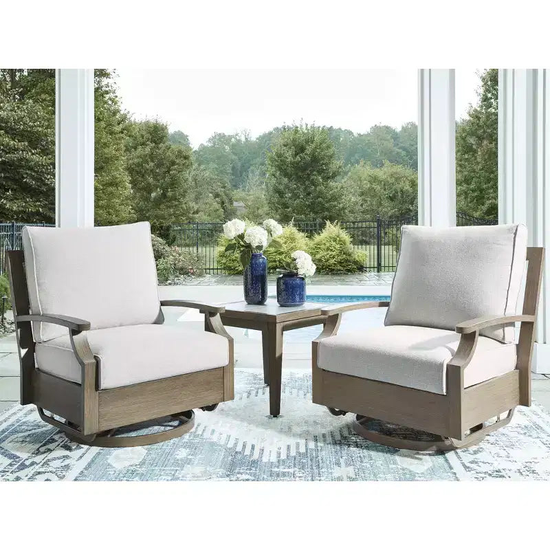 Signature Design by Ashley Rainier Ranch - Poltrona Girevole da Esterno con Cuscini in Schiuma per Tutte le Stagioni, Beige (1 Sedia)