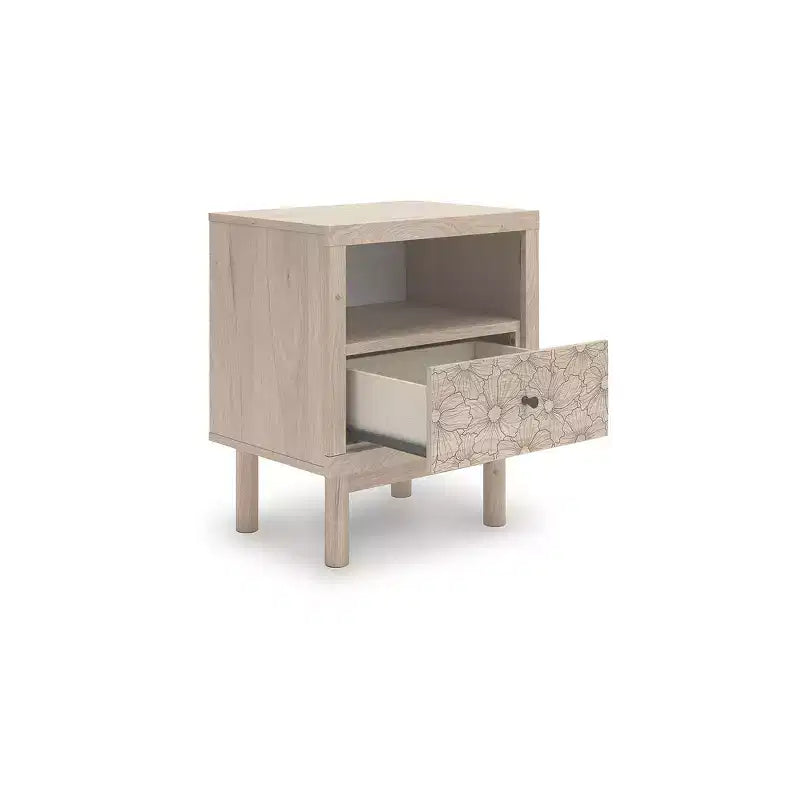 Comodino Signature Design by Ashley Birkmore con un cassetto e porta di ricarica USB, finitura rovere chiaro, cassetto con accento floreale, marrone chiaro