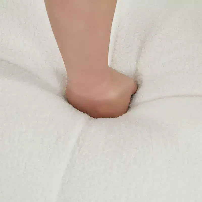 Poltrona girevole a 360° con poggiatesta regolabile - Poltrona imbottita di lusso per soggiorno, ufficio e camera da letto