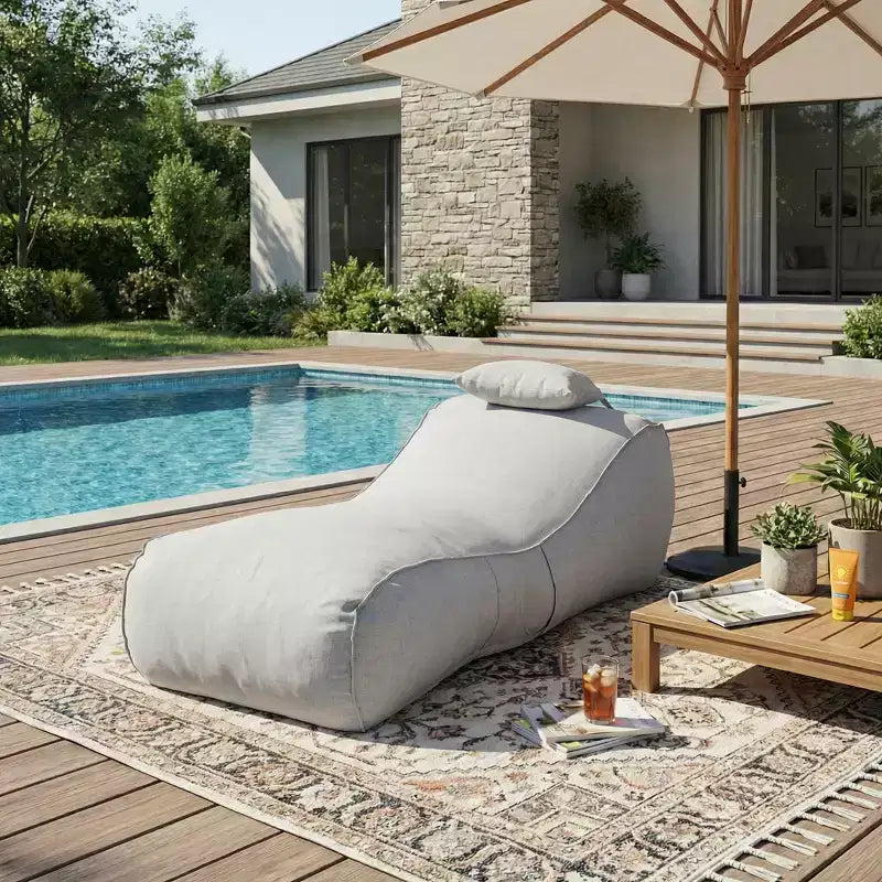 Christopher Knight Home Maeve Poltrona Sacco Versatile Moderna da Esterno con Cuscino