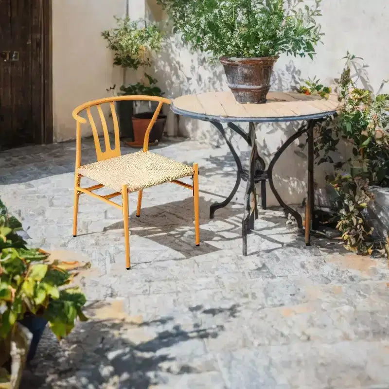 Karl Home | Sedia da pranzo con trama e struttura in metallo giallo (confezione da 4)