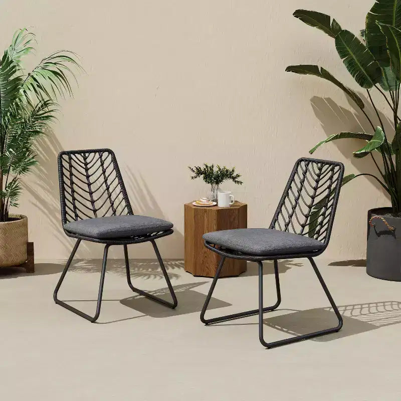 Okak 17.5 sedie a sdraio Boho Industrial da patio con cuscino, set di 2, sedie da pranzo in rattan da esterno, mobili da esterno