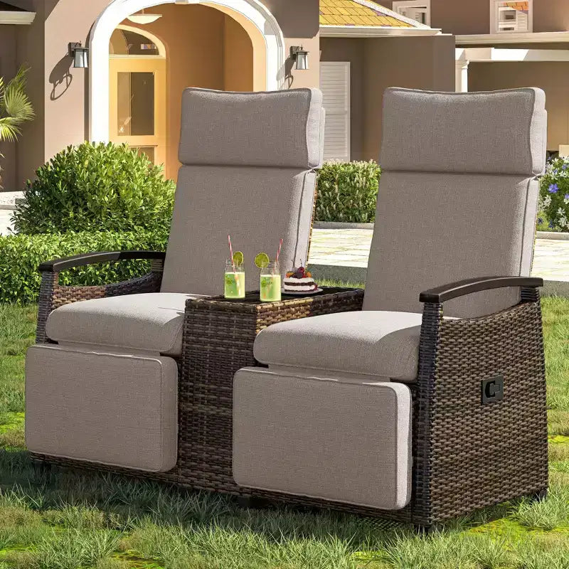 Okak 80-145 Divanetto Reclinabile da Patio con Tavolino Contenitore Incorporato, Schienale Alto e Poggiapiedi Regolabile, Sedia a Sdraio da Esterno per Portico e Giardino