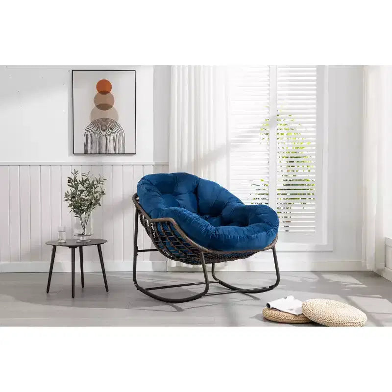 Poltrona a dondolo Okak oversize da esterno in rattan con cuscino in cotone rimovibile, poltrona reclinabile da patio per veranda, giardino