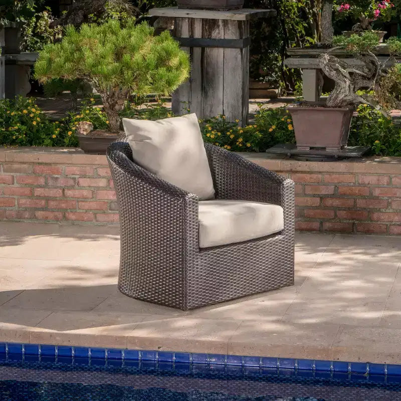 Okak 360 Sedie da Giardino Girevoli, Poltrone Club da Esterno in Rattan Intrecciato a Mano con Base in Alluminio e Cuscini Rimovibili, Salotto da Esterno, Singola, Marrone