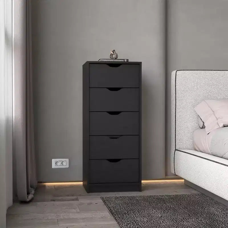 Cassettiera verticale moderna a 5 cassetti Okak, comò in legno alto per soggiorno, ingresso
