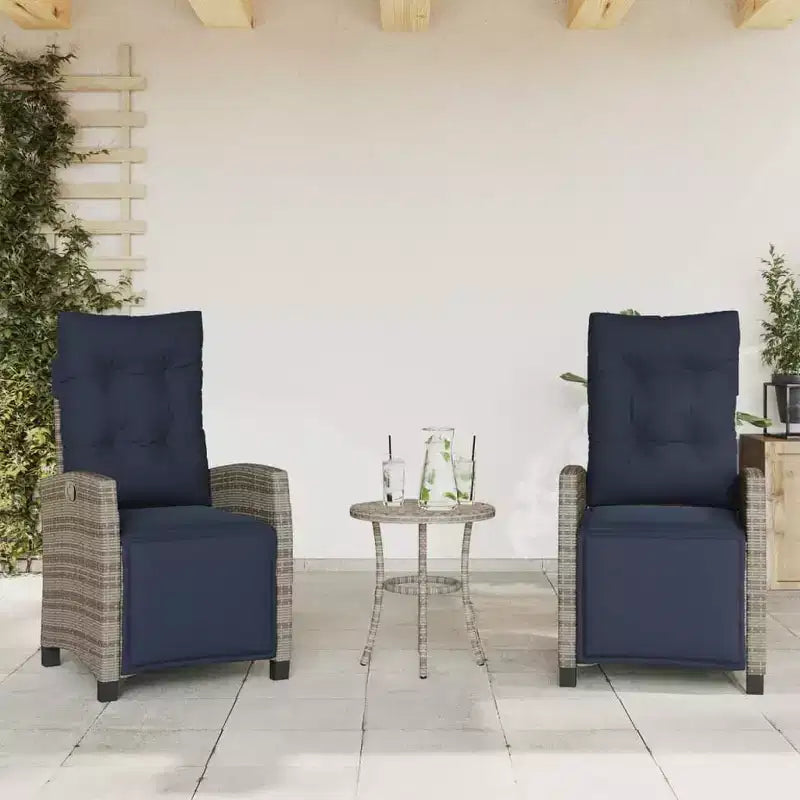 vidaXL Sedie Reclinabili da Giardino con Poggiapiedi - Set da 2, Lettini Regolabili in Polyrattan, Resistenti alle Intemperie e ai Raggi UV, Facili da Pulire, Cuscini Blu Scuro