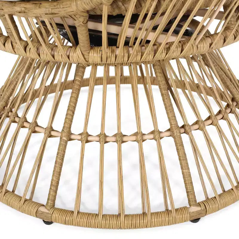 GDFStudio Reeve Sedia a Uovo Girevole da Esterno in Vimini con Cuscino