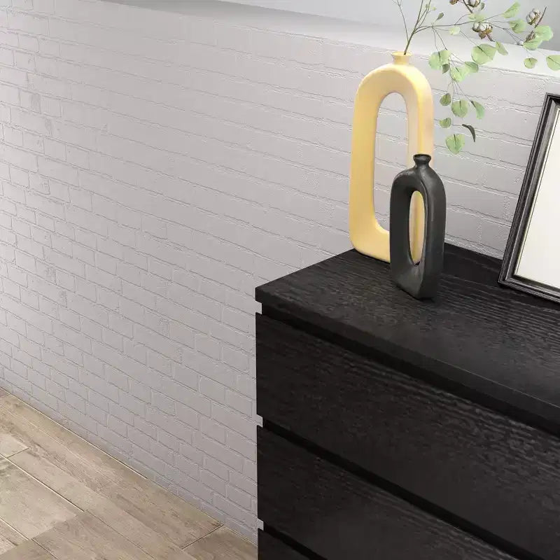 GDFStudio Ornn Modern 31.50'' Dresser with 4 Drawers and Handle-Free Design