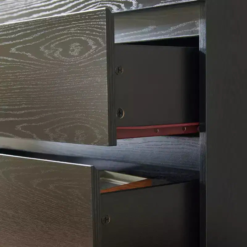 GDFStudio Ornn Modern 31.50'' Dresser with 4 Drawers and Handle-Free Design