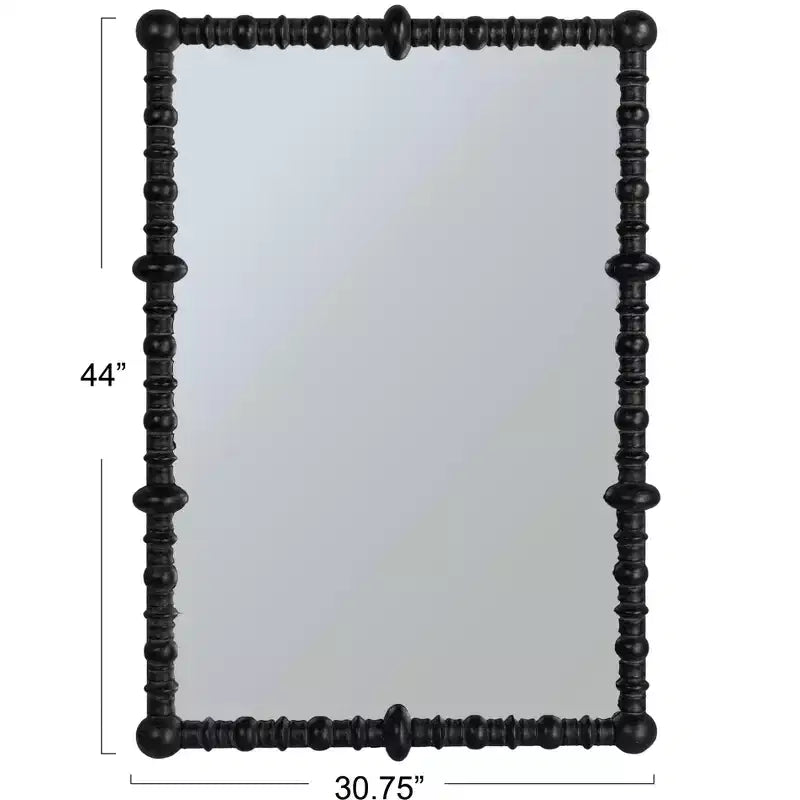 Specchio con cornice in legno con perline e pioli, nero, di Storied Home Chic
