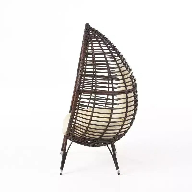 Poltrona Lounge GDFStudio Jeffrey a Goccia in Vimini e Ferro con Cuscino Impermeabile