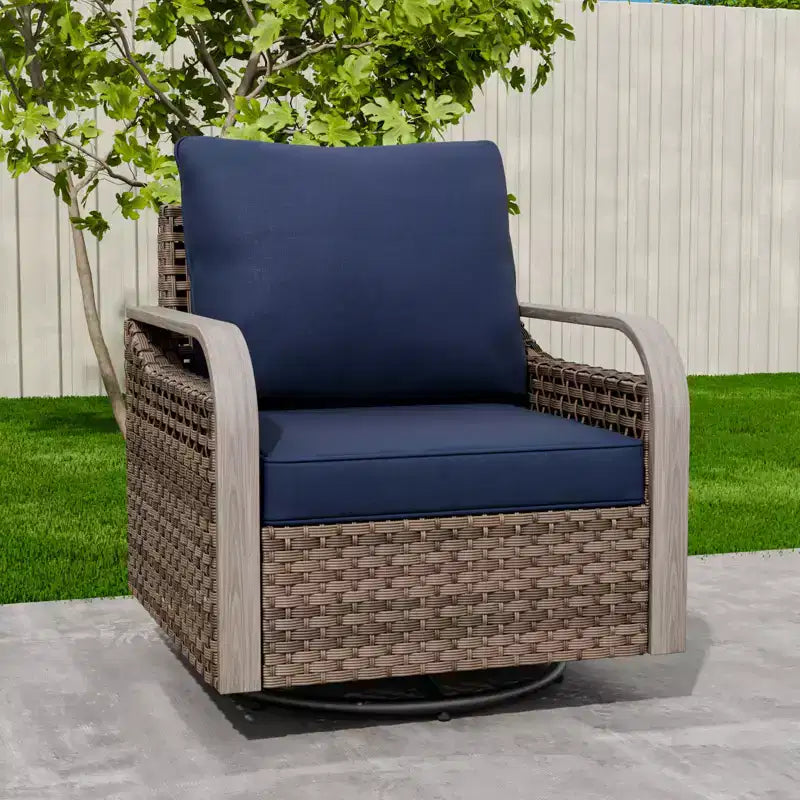 EAGLE PEAK Rocking Chair, Swivel Rocker, Rattan Patio Furniture, 1 Chair