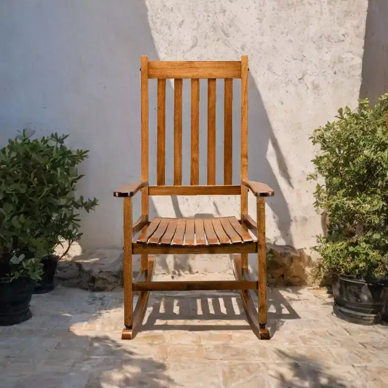 Karl Home | Sedia a dondolo da esterno in legno massello