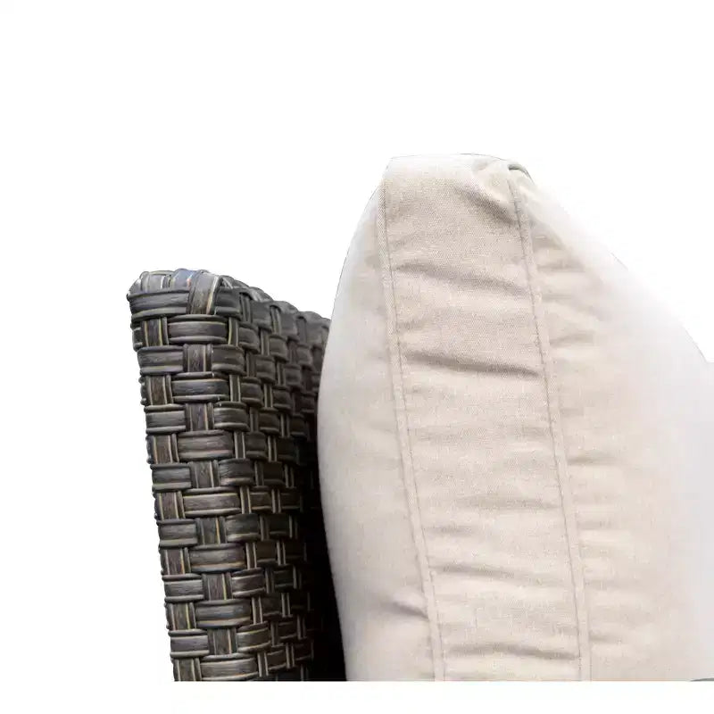 Sedia da esterno casual marrone con cuscini e tettoia, per cortile