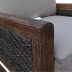 Courtyard Casual Bermuda Poltrona Club in Teak FSC Tinta Tortora Rustico con Vimini Grigio Invecchiato Completamente Assemblata