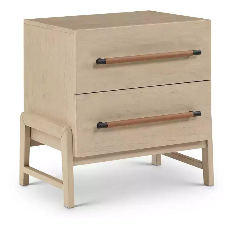Meridian Furniture, comodino Kaya in pelle vegana nera