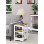 Tavolino quadrato Belmont HomeStock con superficie ampia e due ripiani, design laterale aperto simmetrico, tavolino decorativo in MDF per case moderne