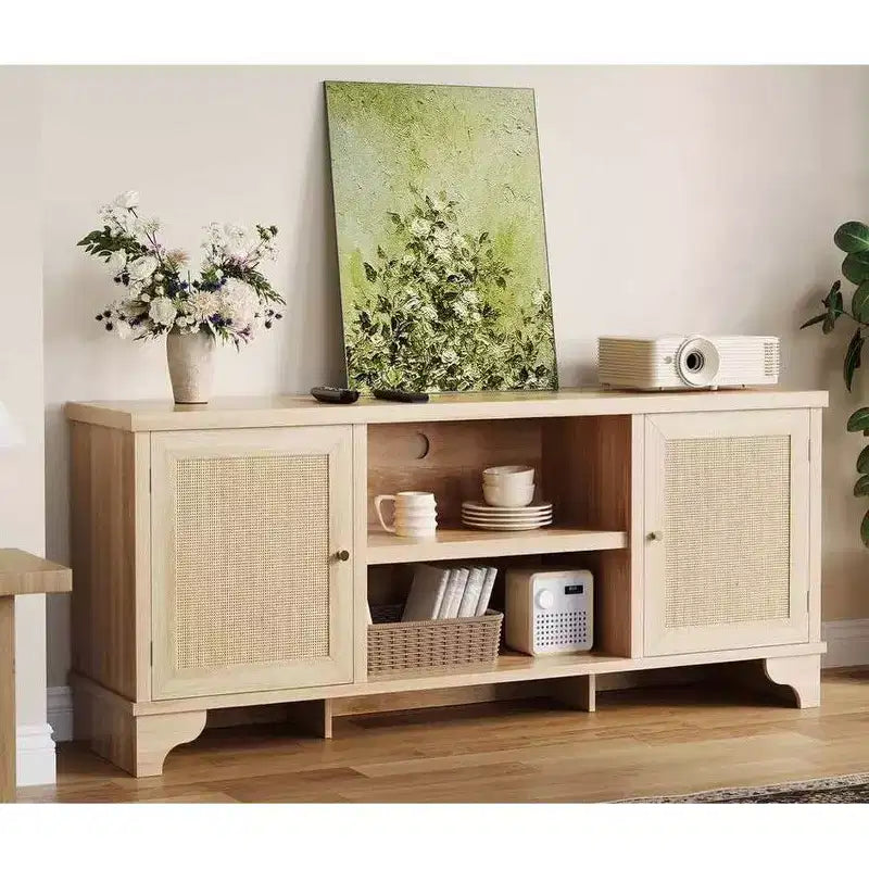 Mobile TV Coolmee in rattan per soggiorno, mobile da intrattenimento boho per TV da 55, 65, 70 pollici, mobile console in legno con vano portaoggetti e ripiano