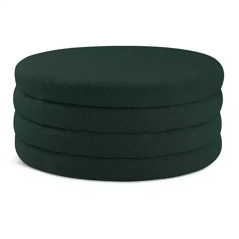 Meridian Furniture, Tavolino da caffè Aphia in tessuto Bouclé