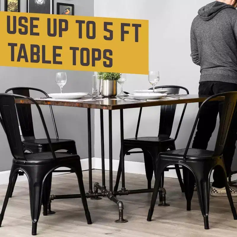 Tavolo da cucina Blackjack di PIPE DECOR
