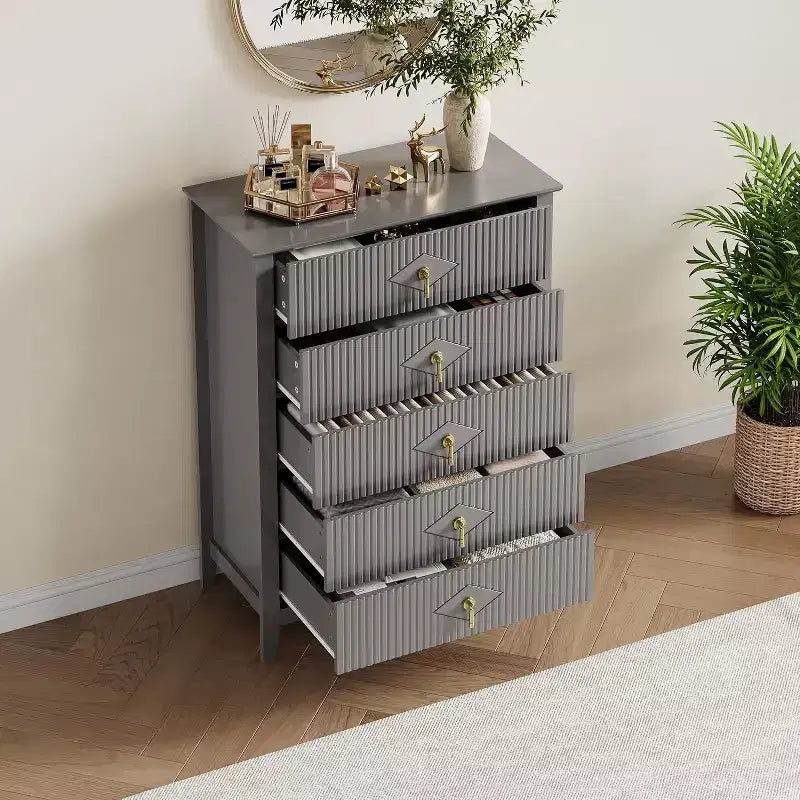 COZONY Cassettiera Alta 42,9 con Scanalature e 5 Cassetti, Comò Moderno in Legno per Camera da Letto, Mobile Contenitore Organizzatore per Soggiorno, Ingresso