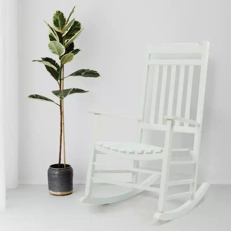 Set di due sedie a dondolo Kozyard High-Back Slat in legno massello per portico, interni o esterni