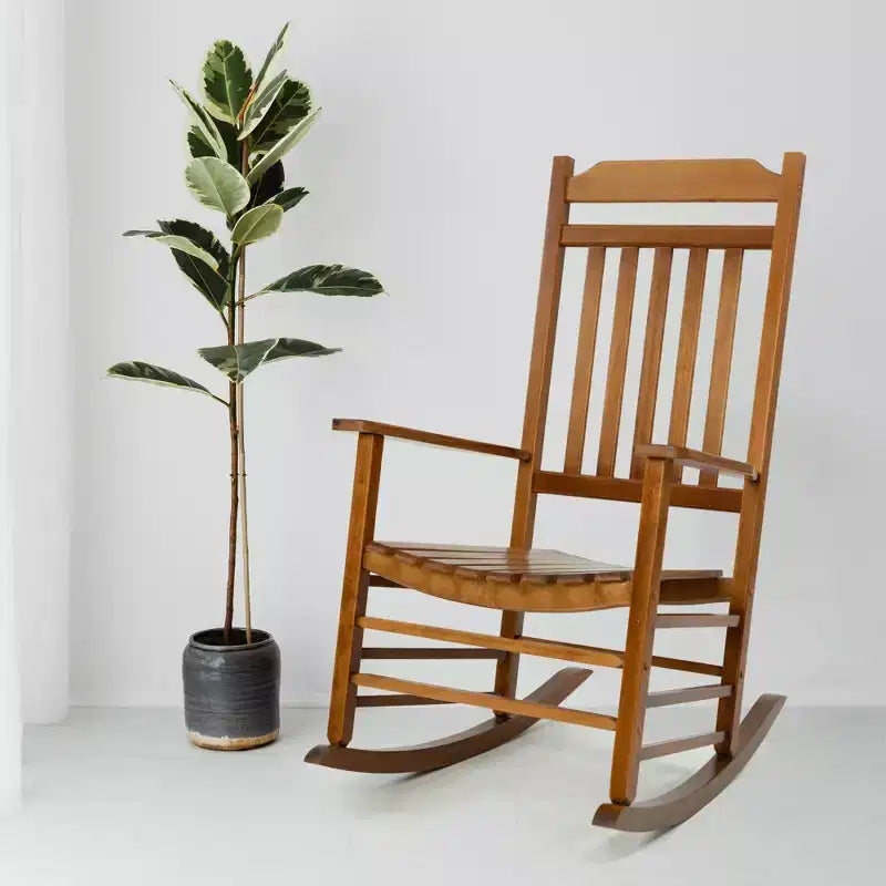 Set di due sedie a dondolo Kozyard High-Back Slat in legno massello per portico, interni o esterni