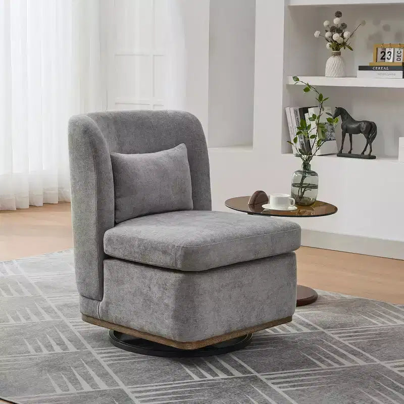 Poltrona girevole Okak Mid-Century in ciniglia con cuscino, poltrona accent senza braccioli per soggiorni, aree relax