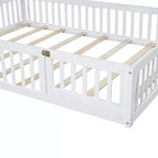 Letto a piattaforma a forma di casa in legno a una piazza e mezza con sponda di protezione, struttura del letto a terra in legno massiccio con testiera a forma di casa per bambini