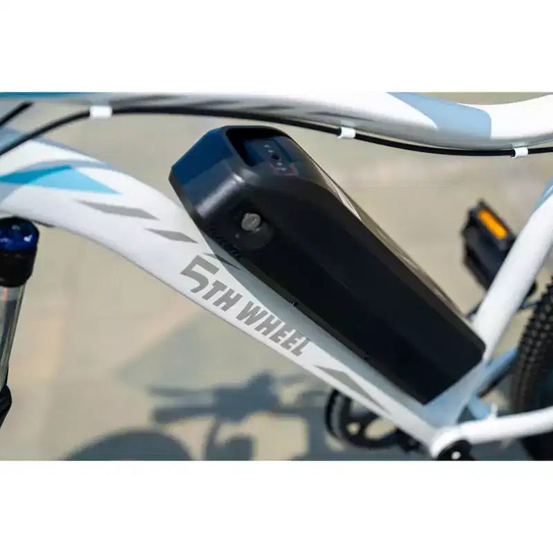Bici Elettrica da Pendolare 5TH WHEEL DISCOVER - Potenza di picco 700W, 32 km/h, autonomia fino a 69 km, capacità di carico 150 kg, pneumatici da 26 pollici