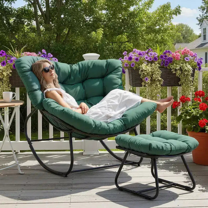Sedia a dondolo da patio Heynemo con pouf, sedia a dondolo a forma di uovo da esterno e interno con cuscini, sedia a sdraio in metallo, sedia Papasan oversize, sedia da lettura