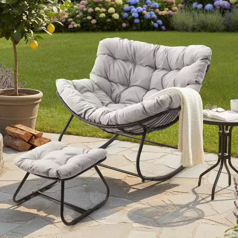 Sedia a dondolo da patio Heynemo con pouf, sedia a dondolo a forma di uovo da esterno e interno con cuscini, sedia a sdraio in metallo, sedia Papasan oversize, sedia da lettura