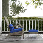 Sedia Adirondack in vimini per braciere con pouf e cuscini