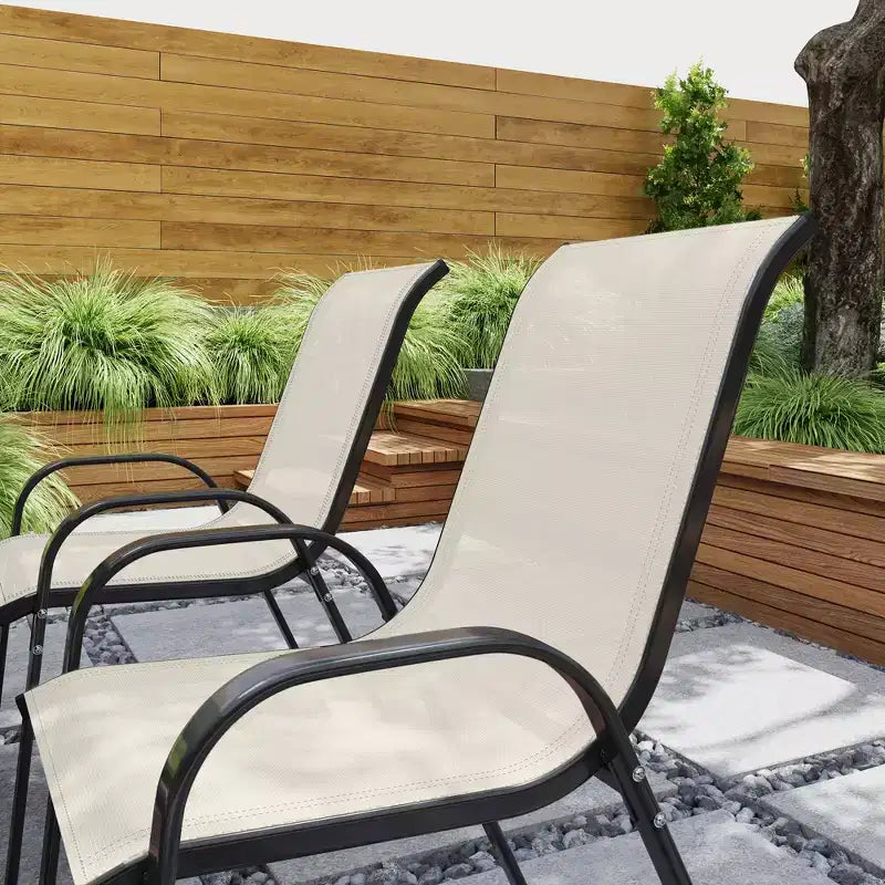 Set di 4 sedie da pranzo per esterni, sedie da patio impilabili con schienale alto, sedile in rete traspirante per giardino o prato