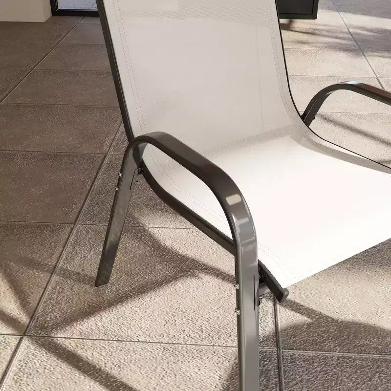Set di 4 sedie da pranzo per esterni, sedie da patio impilabili con schienale alto, sedile in rete traspirante per giardino o prato