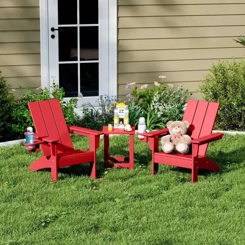 Set di sedie Adirondack moderne WestinTrends Ashore a 3 pezzi per bambini in HDPE con tavolino quadrato e portabicchieri