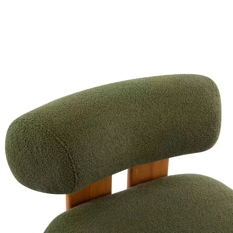 Sedia imbottita Orla contemporanea in legno di gomma e bouclé Christopher Knight Home