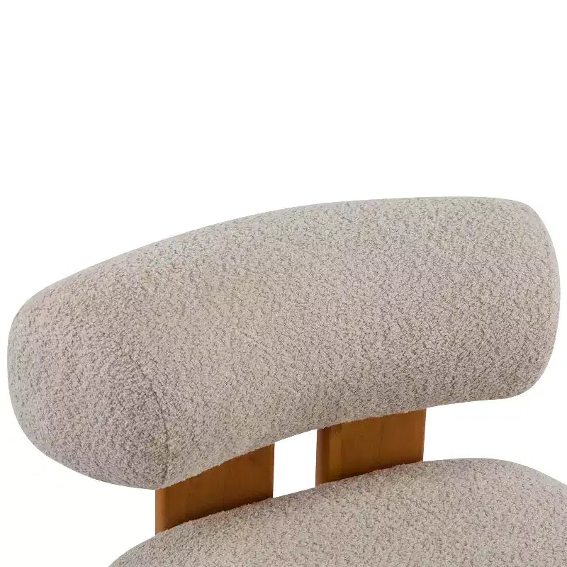 Sedia imbottita Orla contemporanea in legno di gomma e bouclé Christopher Knight Home